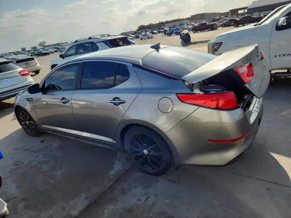 5XXGN4A79FG510549 2024 KIA OPTIMA - Image 2