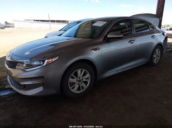 5XXGT4033JG206139 2018 KIA OPTIMA - Image 2