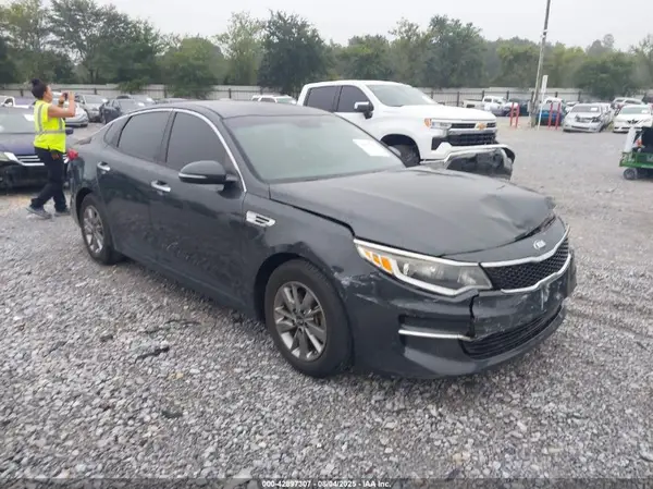5XXGT4L10GG003099 2016 KIA OPTIMA - Image 1