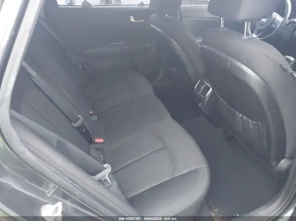 5XXGT4L10GG003099 2016 KIA OPTIMA - Image 8