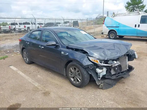5XXGT4L10GG012417 2016 KIA OPTIMA - Image 1