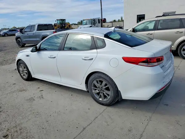5XXGT4L10GG022610 2016 KIA OPTIMA - Image 2