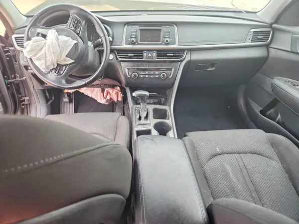 5XXGT4L10GG031047 2016 KIA OPTIMA - Image 8