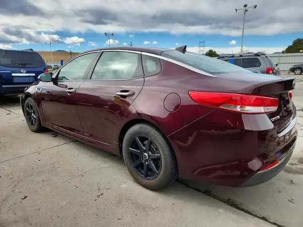 5XXGT4L10GG037155 2016 KIA OPTIMA - Image 2