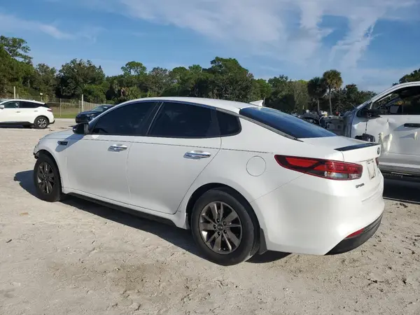 5XXGT4L10HG171035 2017 KIA OPTIMA - Image 2