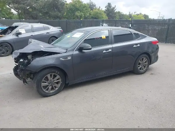 5XXGT4L11GG058497 2016 KIA OPTIMA - Image 2