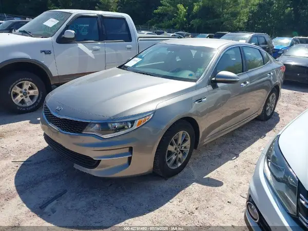 5XXGT4L11GG092715 2016 KIA OPTIMA - Image 2