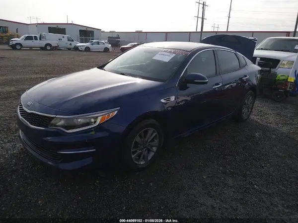 5XXGT4L11GG095310 2016 KIA OPTIMA - Image 2
