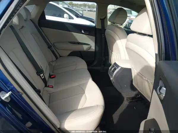 5XXGT4L11GG095310 2016 KIA OPTIMA - Image 8