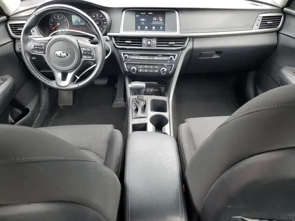 5XXGT4L11JG208308 2018 KIA OPTIMA - Image 8