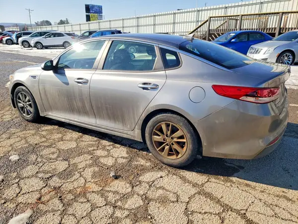5XXGT4L11JG231636 2018 KIA OPTIMA - Image 2