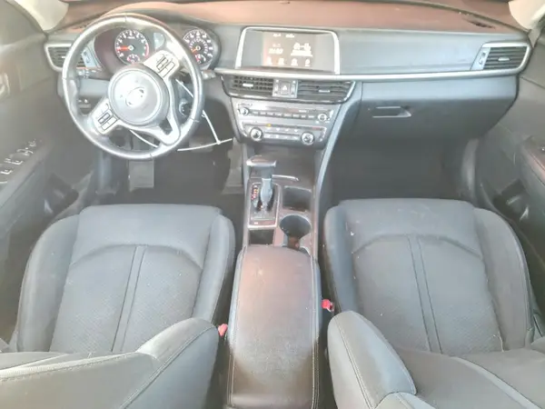 5XXGT4L11JG231636 2018 KIA OPTIMA - Image 8