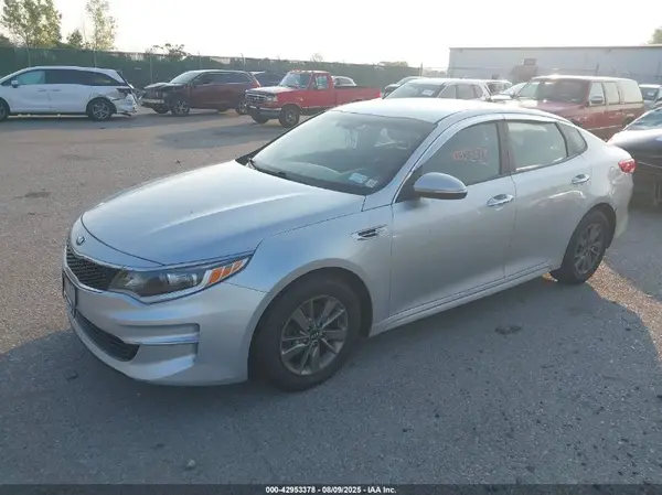 5XXGT4L12GG001001 2016 KIA OPTIMA - Image 2