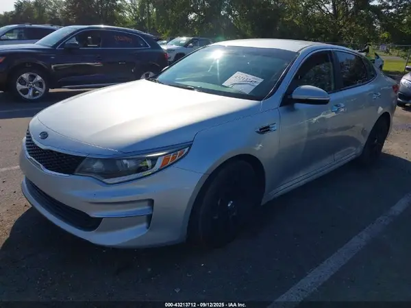 5XXGT4L12GG002648 2016 KIA OPTIMA - Image 2