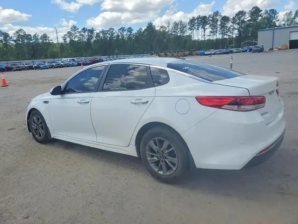 5XXGT4L12GG003654 2016 KIA OPTIMA - Image 2
