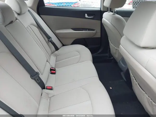 5XXGT4L12GG034211 2016 KIA OPTIMA - Image 8
