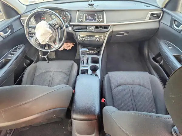 5XXGT4L12GG055768 2016 KIA OPTIMA - Image 8