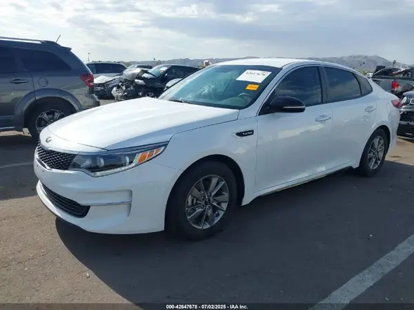 5XXGT4L12HG176351 2017 KIA OPTIMA - Image 2