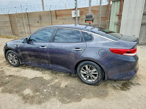 5XXGT4L13GG074622 2016 KIA OPTIMA - Image 2