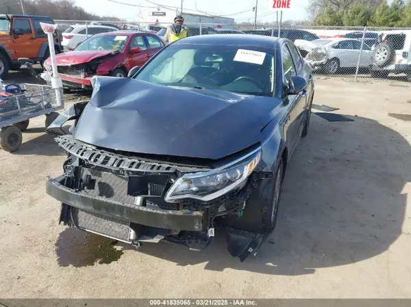 5XXGT4L13HG128812 2017 KIA OPTIMA - Image 2