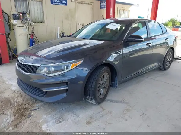 5XXGT4L13HG172390 2017 KIA OPTIMA - Image 2