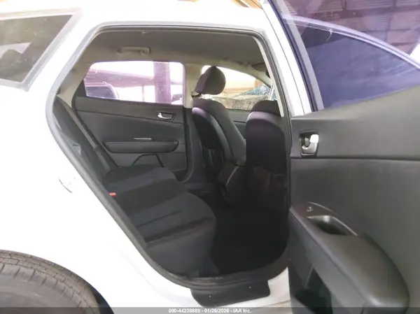 5XXGT4L13JG209167 2018 KIA OPTIMA - Image 8