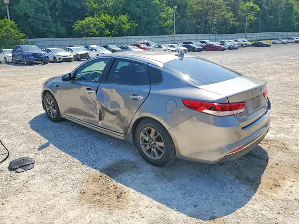 5XXGT4L13JG220296 2018 KIA OPTIMA - Image 2