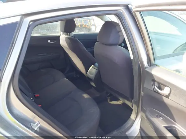 5XXGT4L13JG220301 2018 KIA OPTIMA - Image 8