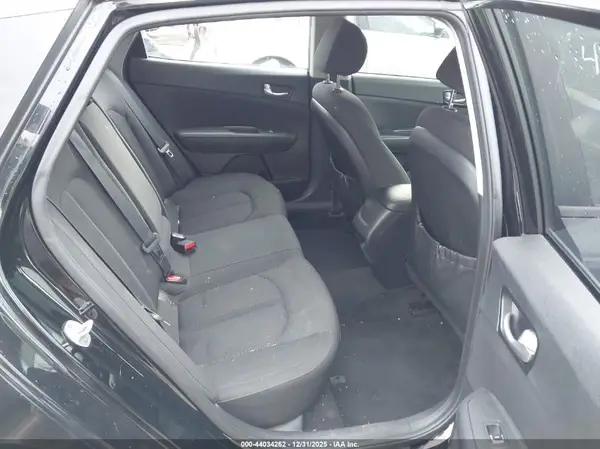 5XXGT4L13JG220606 2018 KIA OPTIMA - Image 8