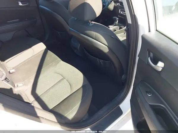 5XXGT4L14GG014171 2016 KIA OPTIMA - Image 8
