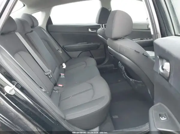 5XXGT4L14GG046635 2016 KIA OPTIMA - Image 8