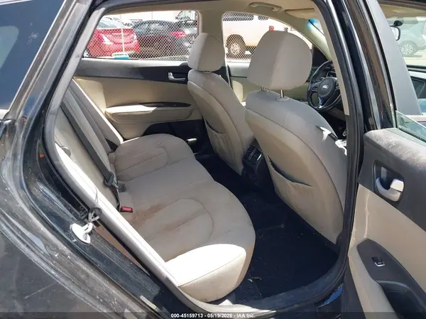 5XXGT4L14HG129659 2017 KIA OPTIMA - Image 8