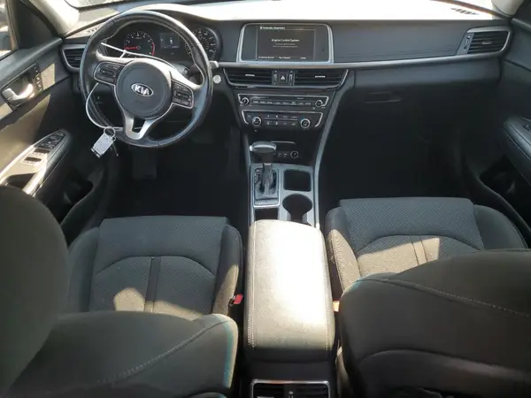 5XXGT4L14HG129676 2017 KIA OPTIMA - Image 8