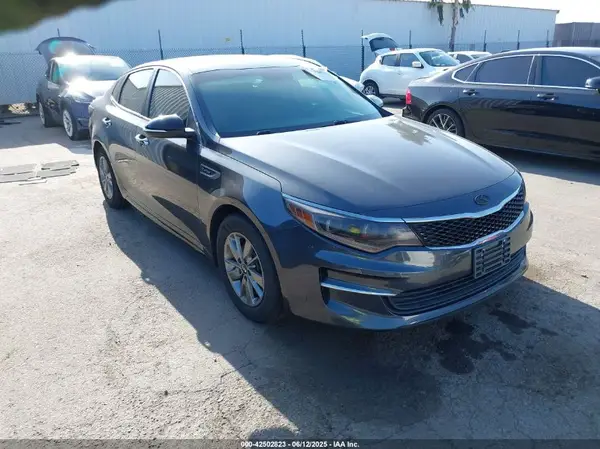 5XXGT4L14HG173077 2017 KIA OPTIMA - Image 1