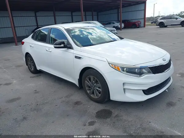 5XXGT4L14HG173726 2017 KIA OPTIMA - Image 1