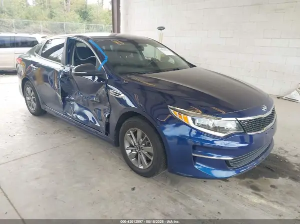 5XXGT4L14JG183646 2018 KIA OPTIMA - Image 1