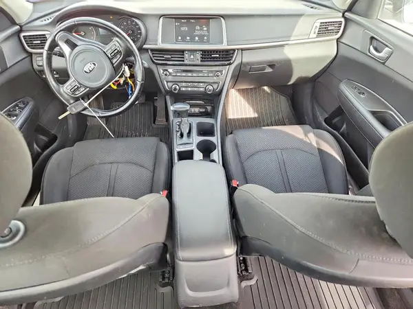 5XXGT4L14JG218976 2018 KIA OPTIMA - Image 8