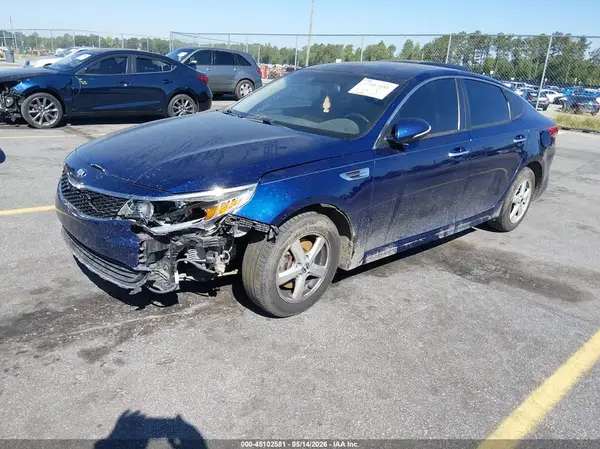 5XXGT4L14JG229363 2018 KIA OPTIMA - Image 2