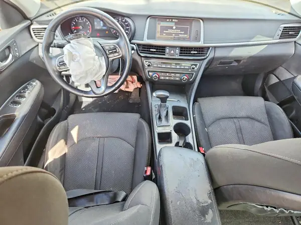 5XXGT4L15GG011294 2016 KIA OPTIMA - Image 8