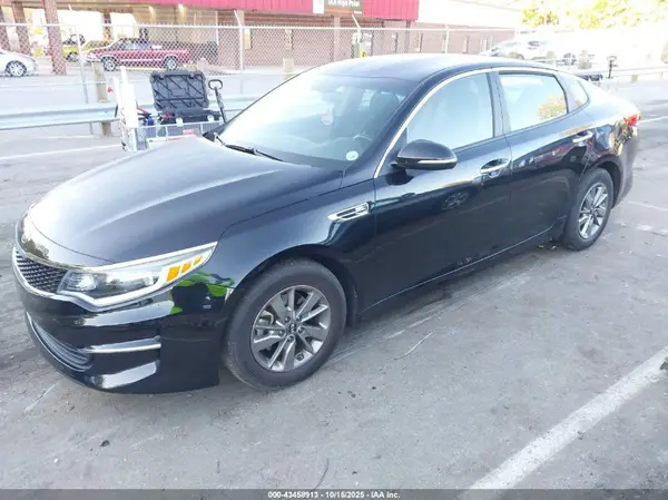 5XXGT4L15GG022344 2016 KIA OPTIMA - Image 2