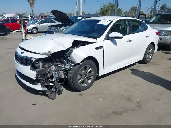 5XXGT4L15GG047633 2016 KIA OPTIMA - Image 2