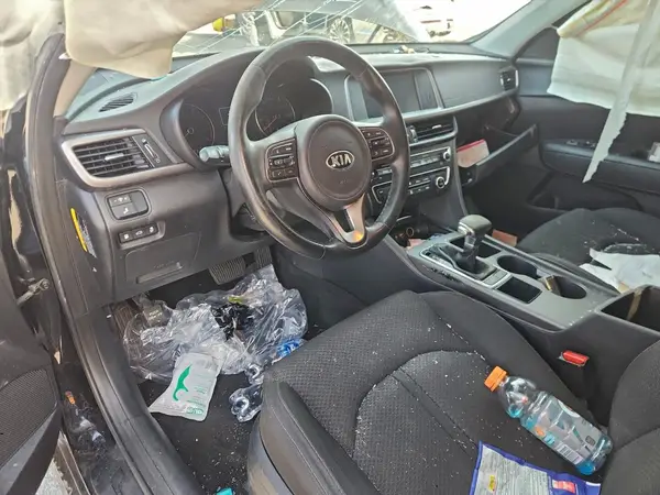 5XXGT4L15GG048605 2016 KIA OPTIMA - Image 8