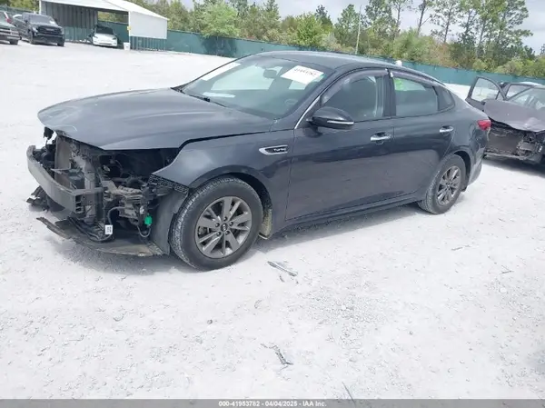 5XXGT4L15HG171337 2017 KIA OPTIMA - Image 2