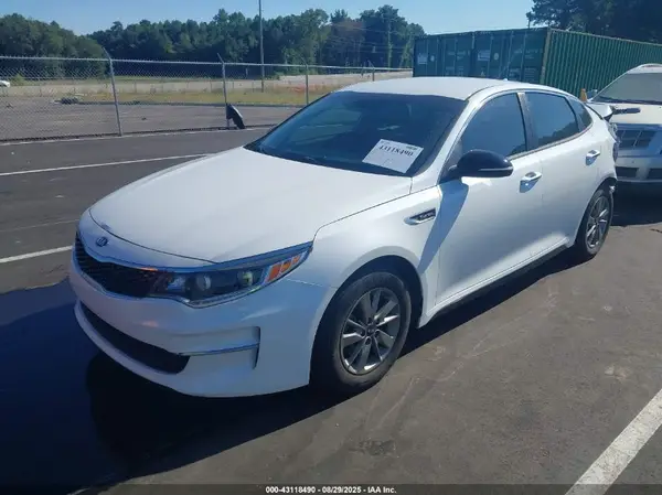 5XXGT4L15HG173749 2017 KIA OPTIMA - Image 2