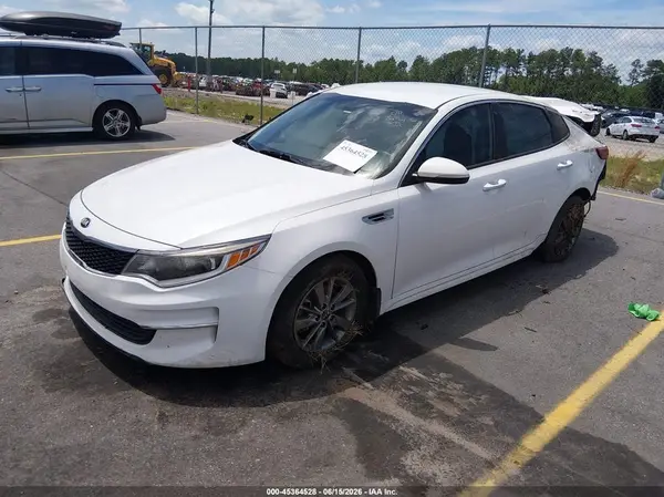 5XXGT4L15JG178777 2018 KIA OPTIMA - Image 2