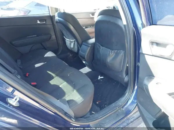 5XXGT4L15JG202883 2018 KIA OPTIMA - Image 8