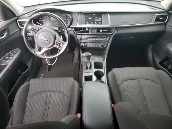 5XXGT4L15JG220784 2018 KIA OPTIMA - Image 8
