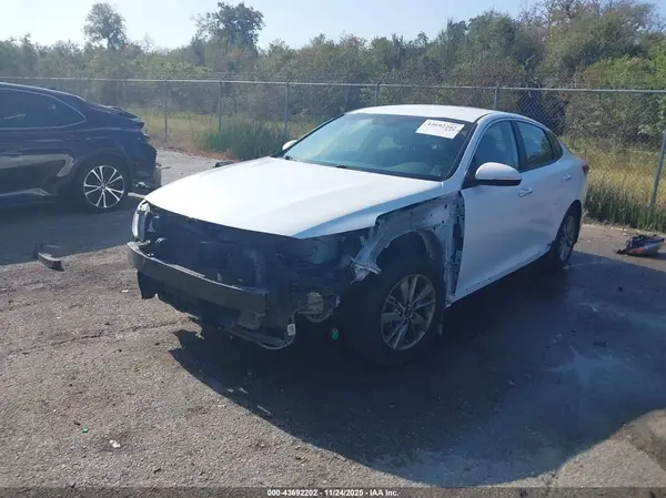 5XXGT4L16GG081192 2016 KIA OPTIMA - Image 2
