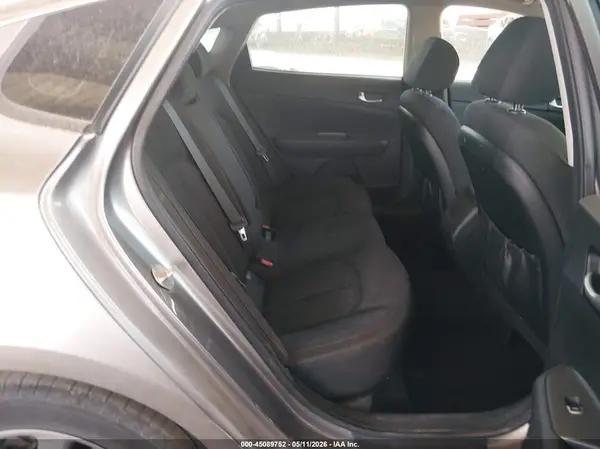 5XXGT4L16JG183437 2018 KIA OPTIMA - Image 8