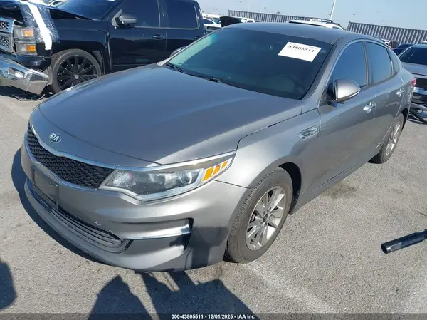 5XXGT4L17HG148612 2017 KIA OPTIMA - Image 2